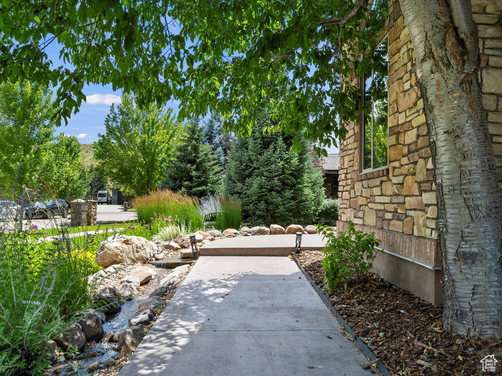 5997 ROUNDUP CT #205 Mountain Green, UT 84050
