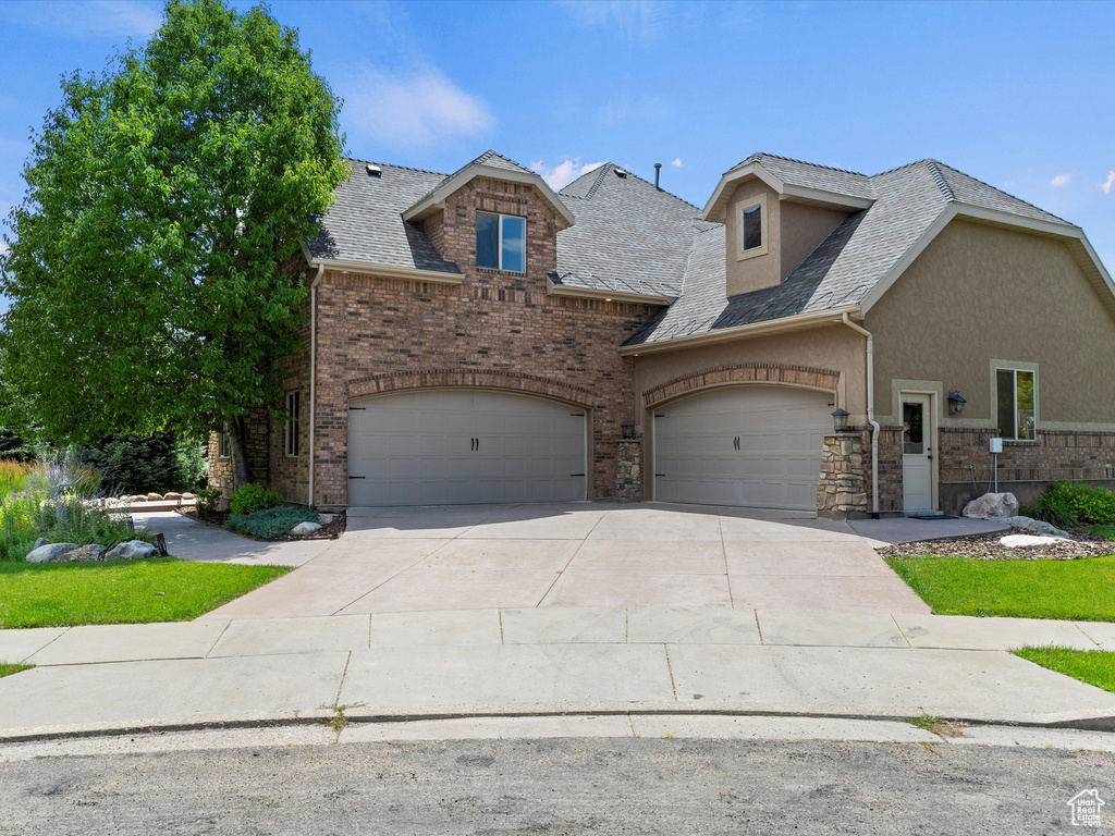5997 ROUNDUP CT #205 Mountain Green, UT 84050