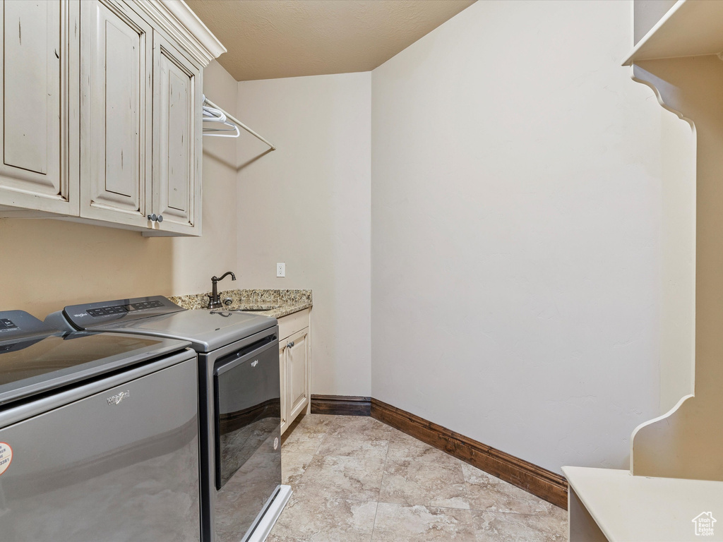 5997 ROUNDUP CT #205 Mountain Green, UT 84050