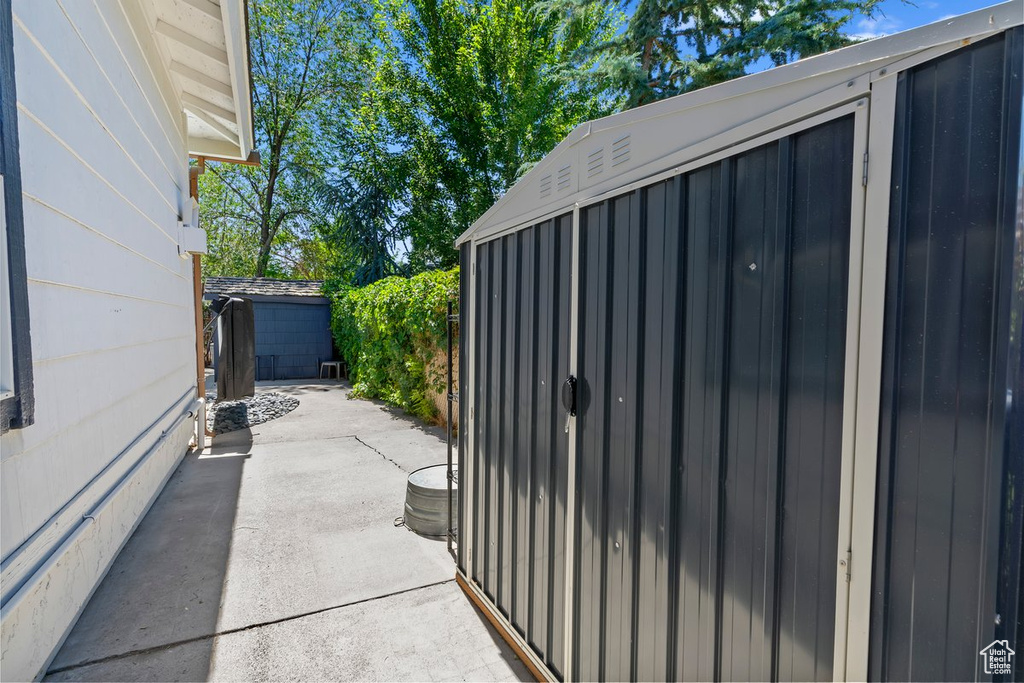 2748 E WILLOW WICK DR Sandy, UT 84093