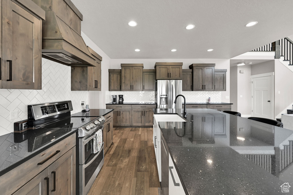 1286 N 4925 W Plain City, UT 84404