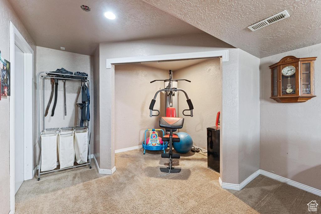 4902 S FARAH DR Kearns, UT 84118
