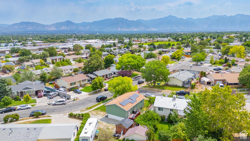 4902 S FARAH DR Kearns, UT 84118