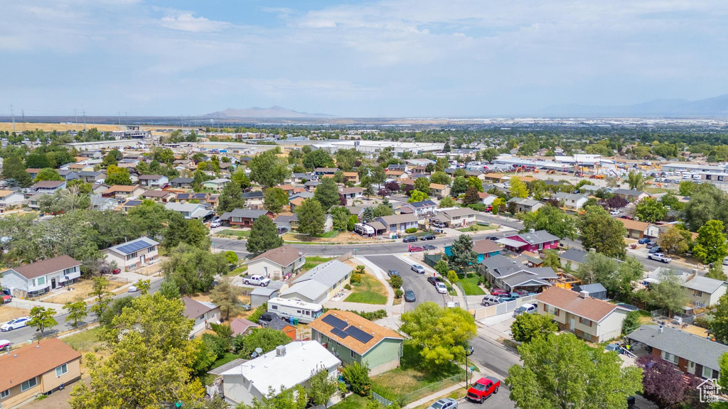 4902 S FARAH DR Kearns, UT 84118