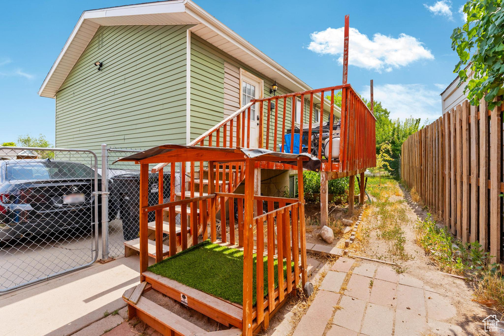 4902 S FARAH DR Kearns, UT 84118