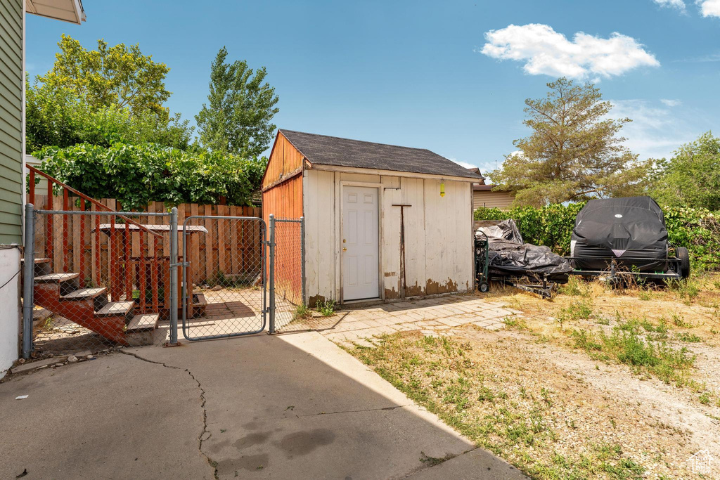 4902 S FARAH DR Kearns, UT 84118