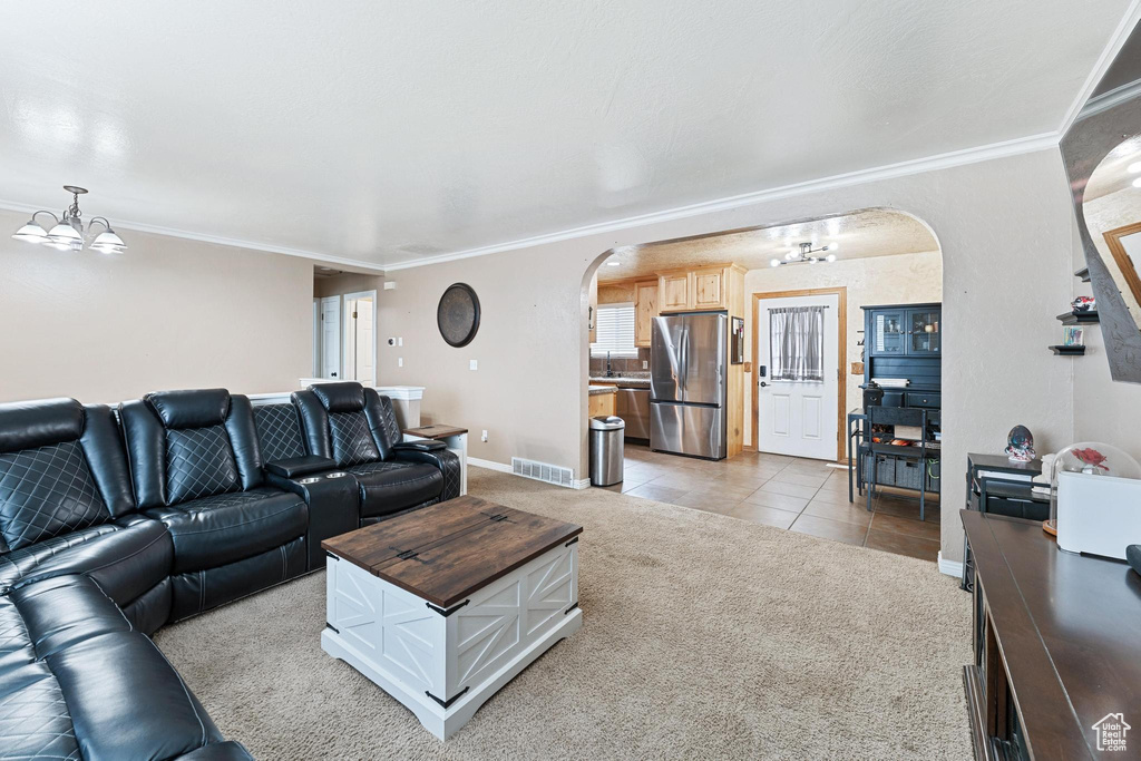 4902 S FARAH DR Kearns, UT 84118