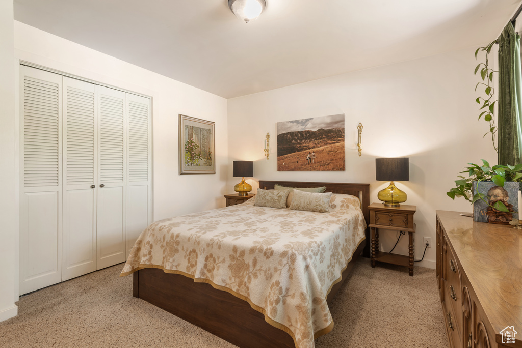 569 E ALOHA LN Sandy, UT 84070