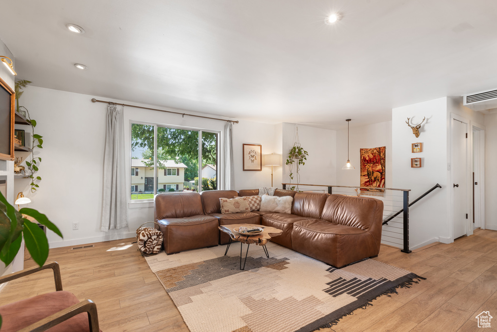 569 E ALOHA LN Sandy, UT 84070