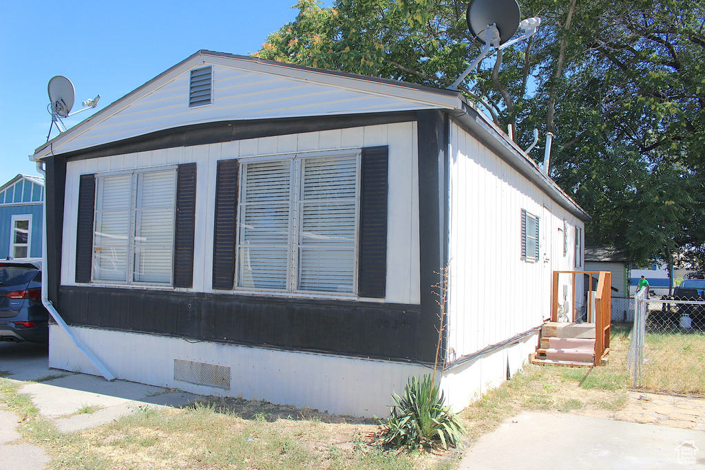 Photo 16 for MLS #2101254 at 1651 W Calvo Dr #28