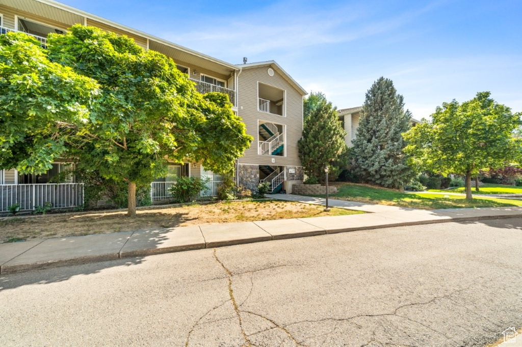 490 E 700 S #B17 Clearfield, UT 84015