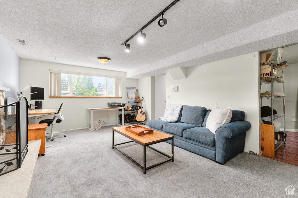 6879 S NYE DR Salt Lake City, UT 84121