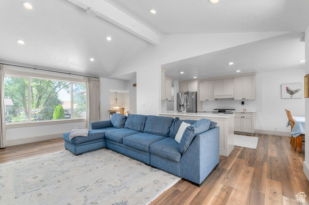 6879 S NYE DR Salt Lake City, UT 84121