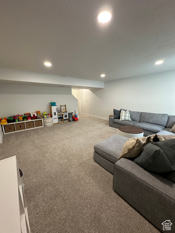 511 N HELMSMAN LN Saratoga Springs, UT 84045