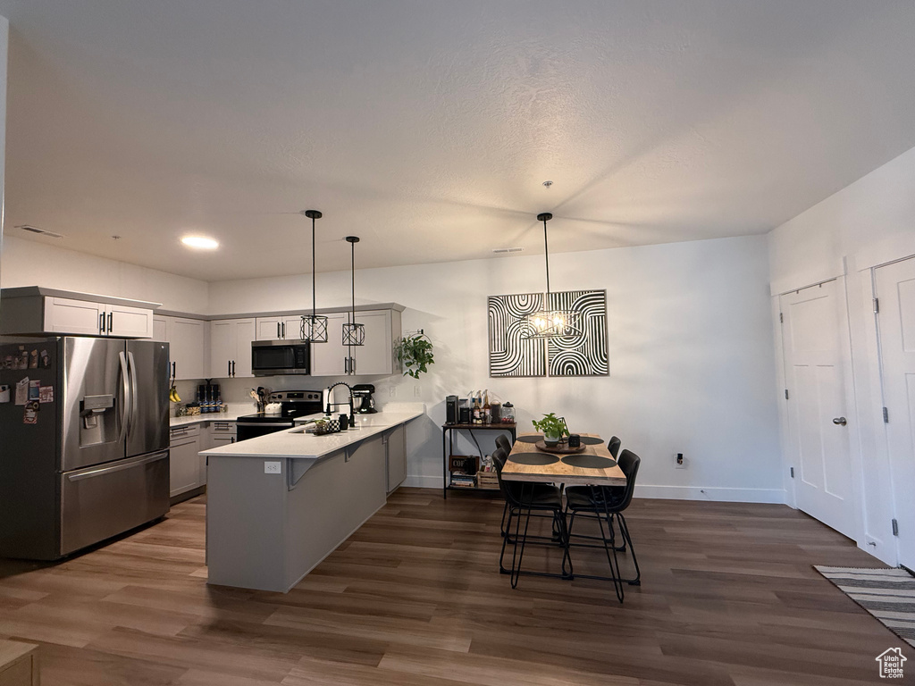 13526 S POOLE #D204 Riverton, UT 84096