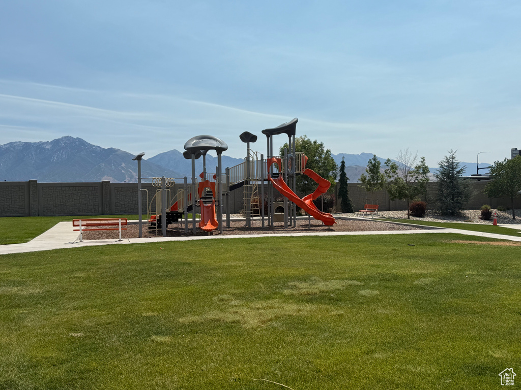4923 W PILLAR DR Riverton, UT 84096
