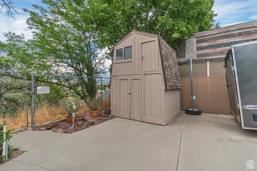 486 W CLOVER VIEW DR Murray, UT 84123