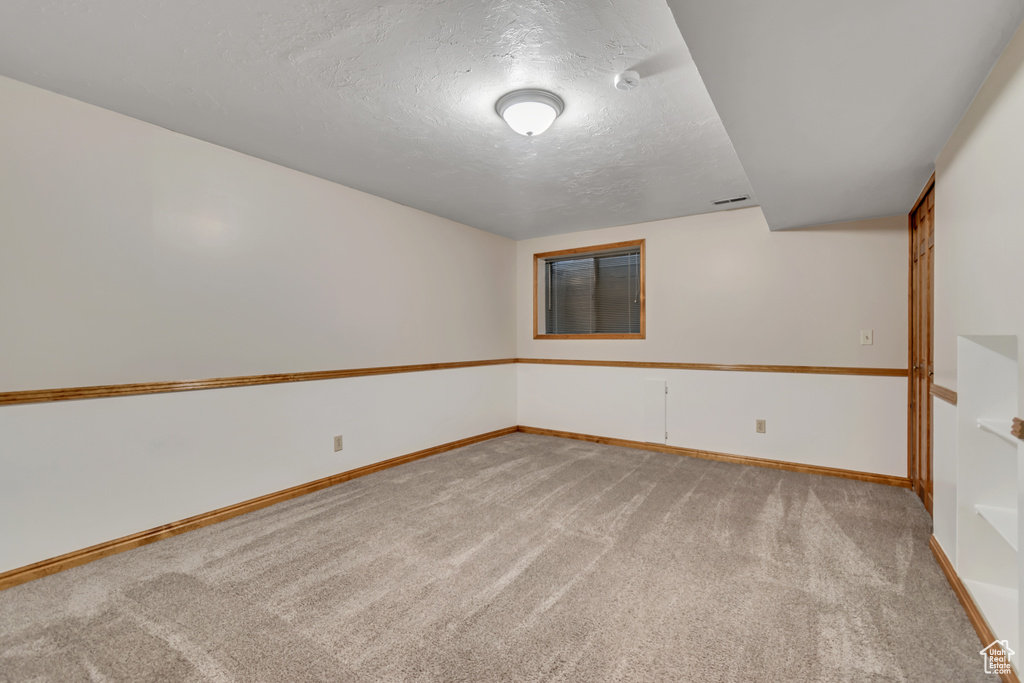 486 W CLOVER VIEW DR Murray, UT 84123