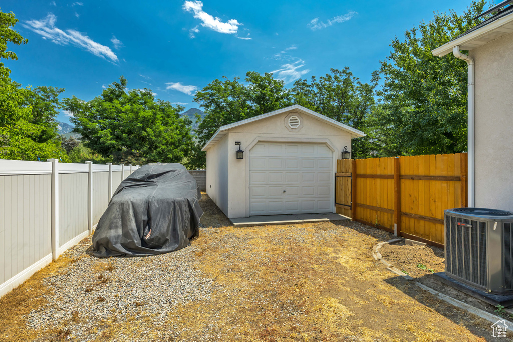 11065 S LONGDALE CIR. Sandy, UT 84092