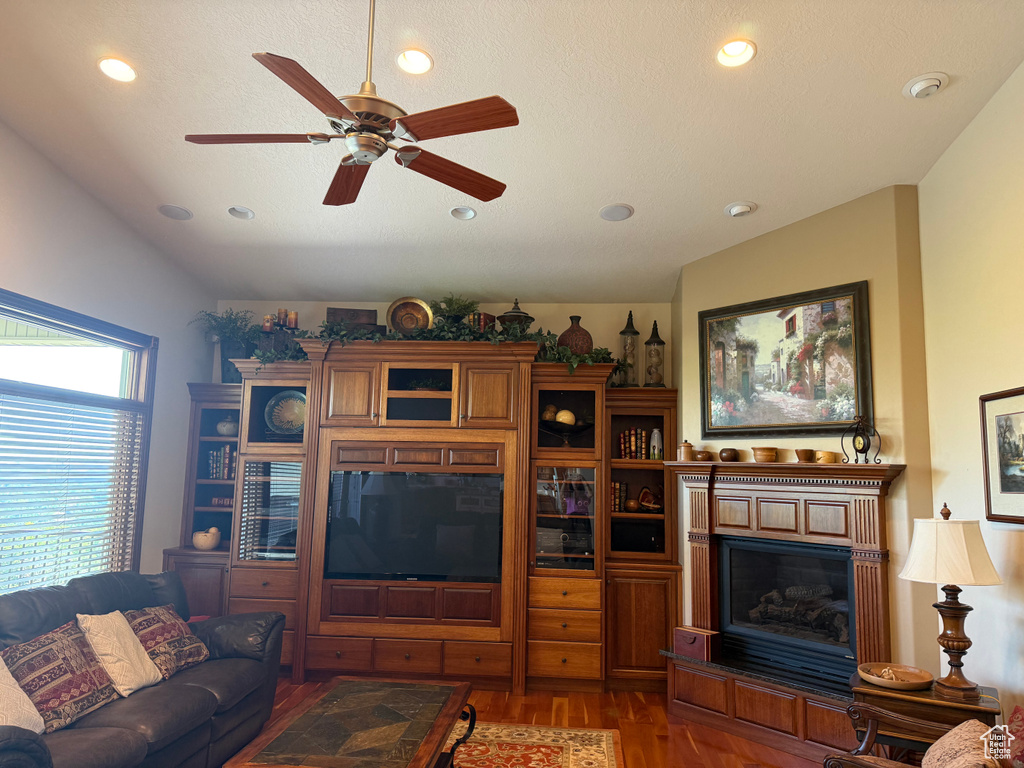 2097 HAMPTON CIR Ogden, UT 84403