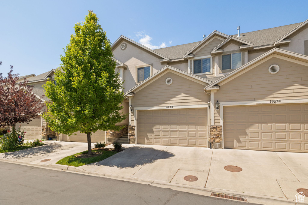 Photo 2 for MLS #2101285 at 11682 S Shadow Ln