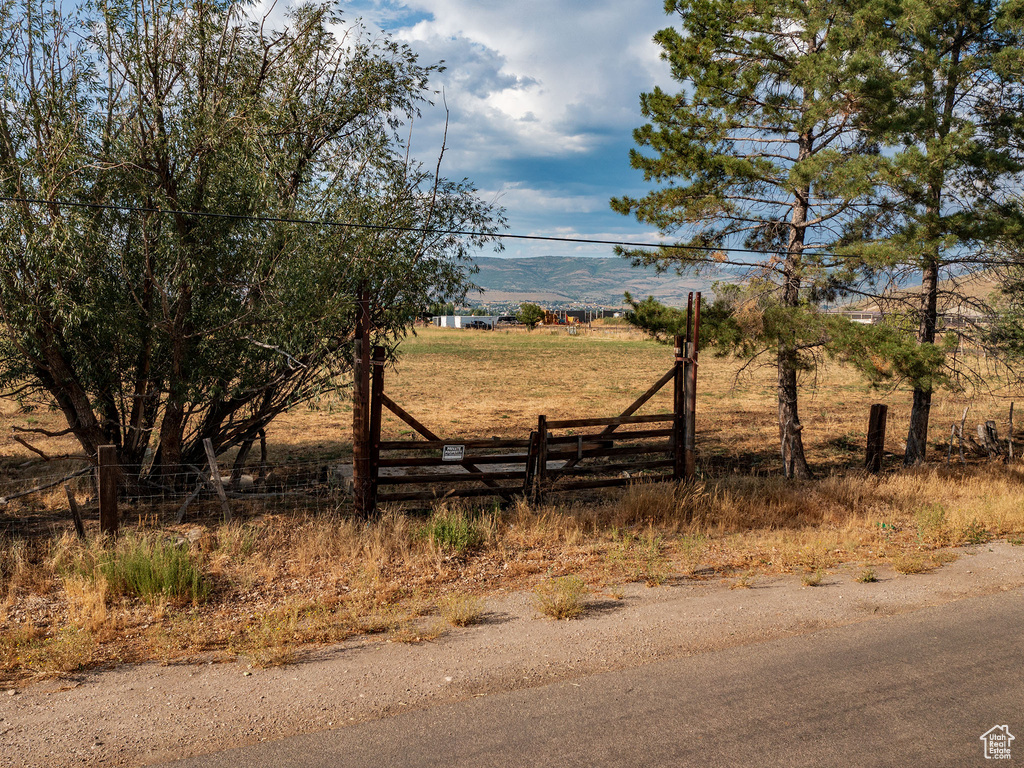 1581 E LITTLE SWEDEN RD Daniel, UT 84032