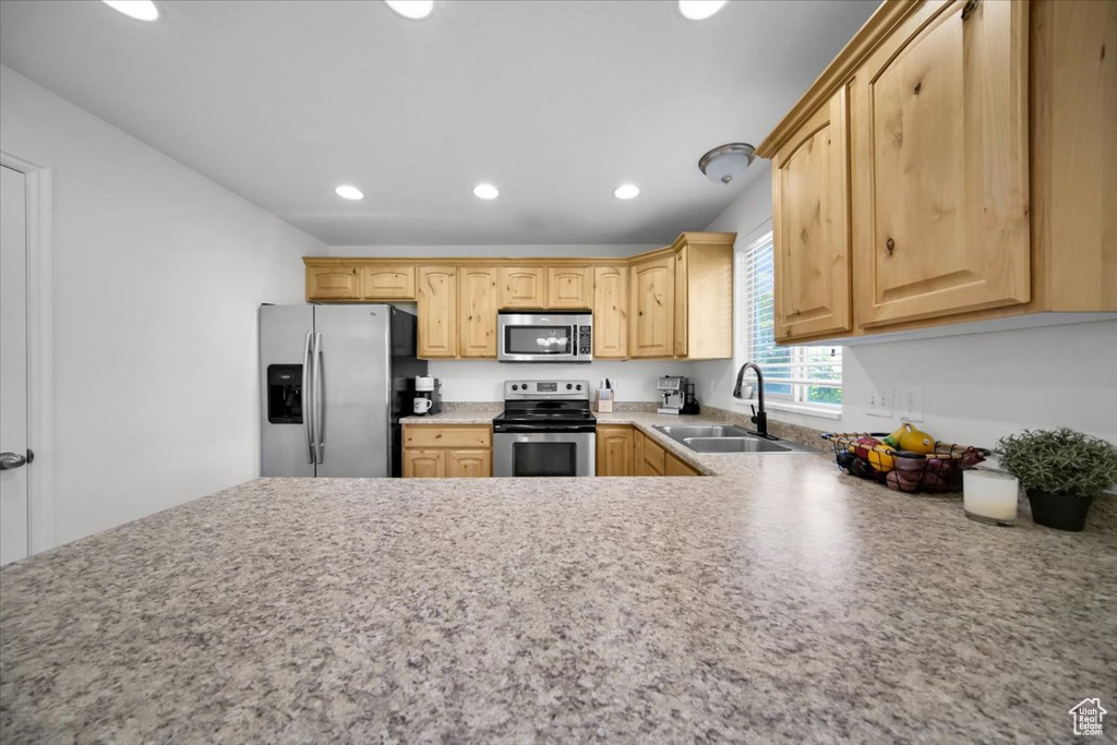 549 W GOLDENROD WAY Saratoga Springs, UT 84045