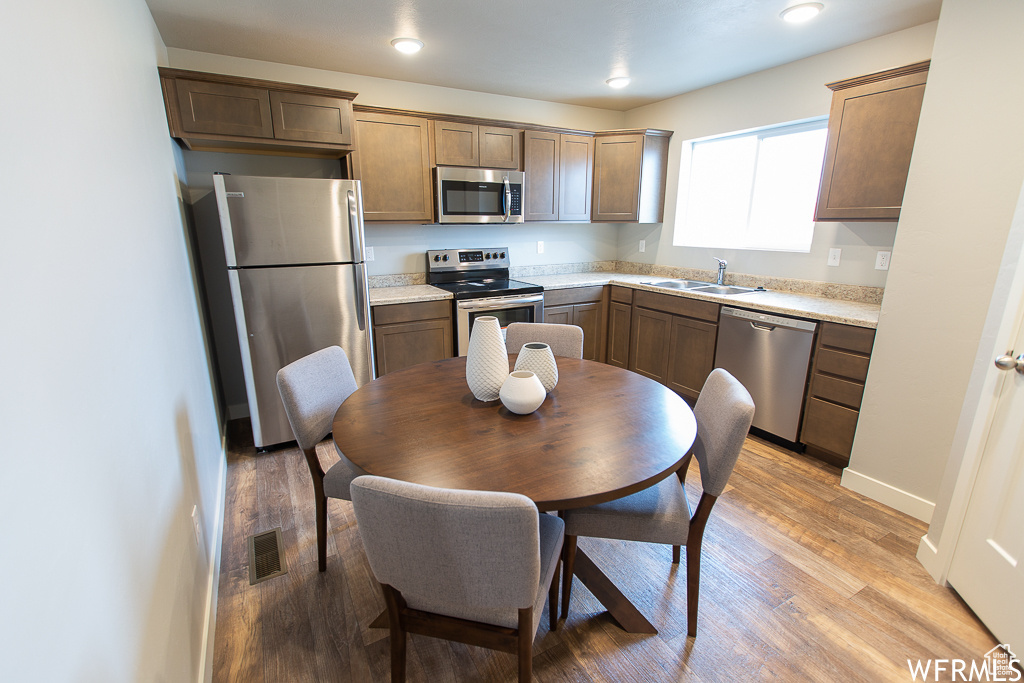 2611 S LESSEPS LN Magna, UT 84044