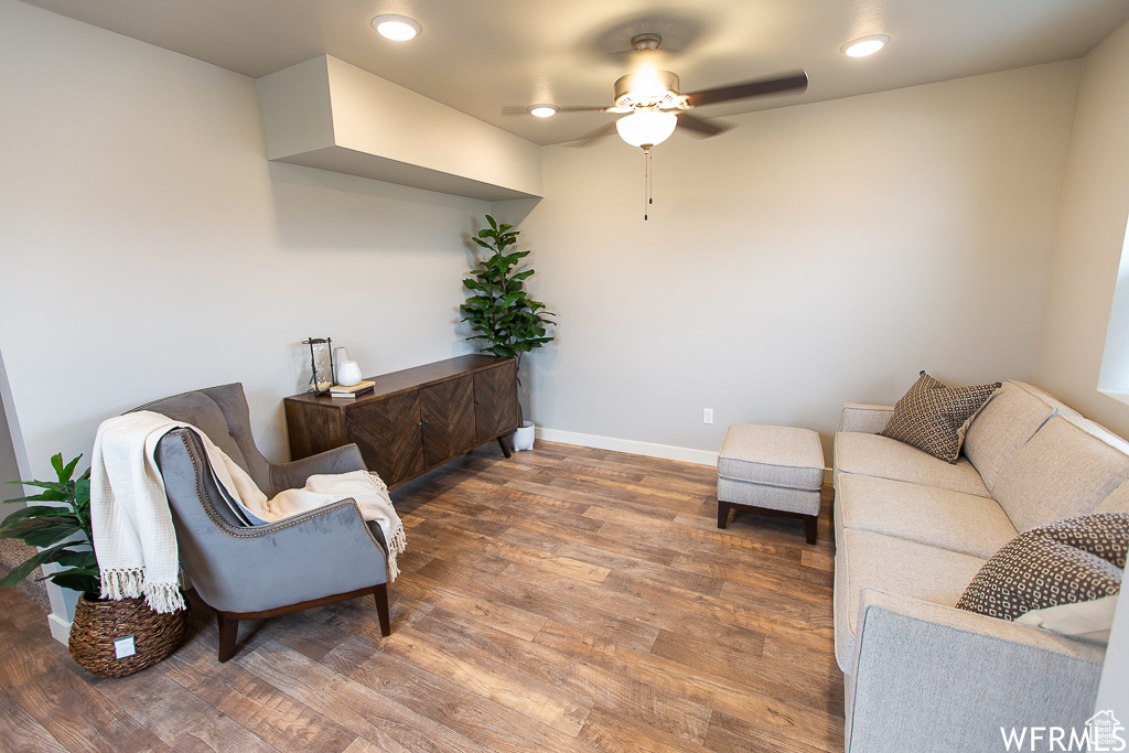 2611 S LESSEPS LN Magna, UT 84044