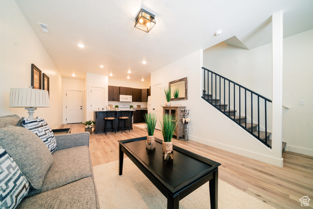 254 N SPRING CREEK PKWY Providence, UT 84332