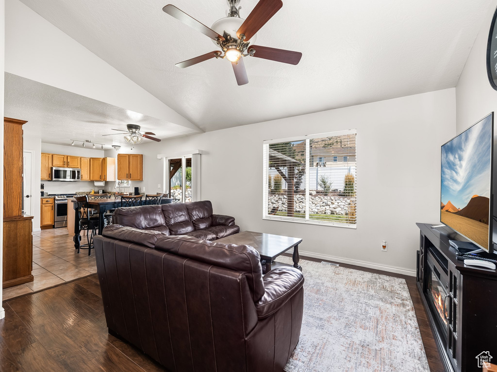 1567 S SPUR CT. Payson, UT 84651