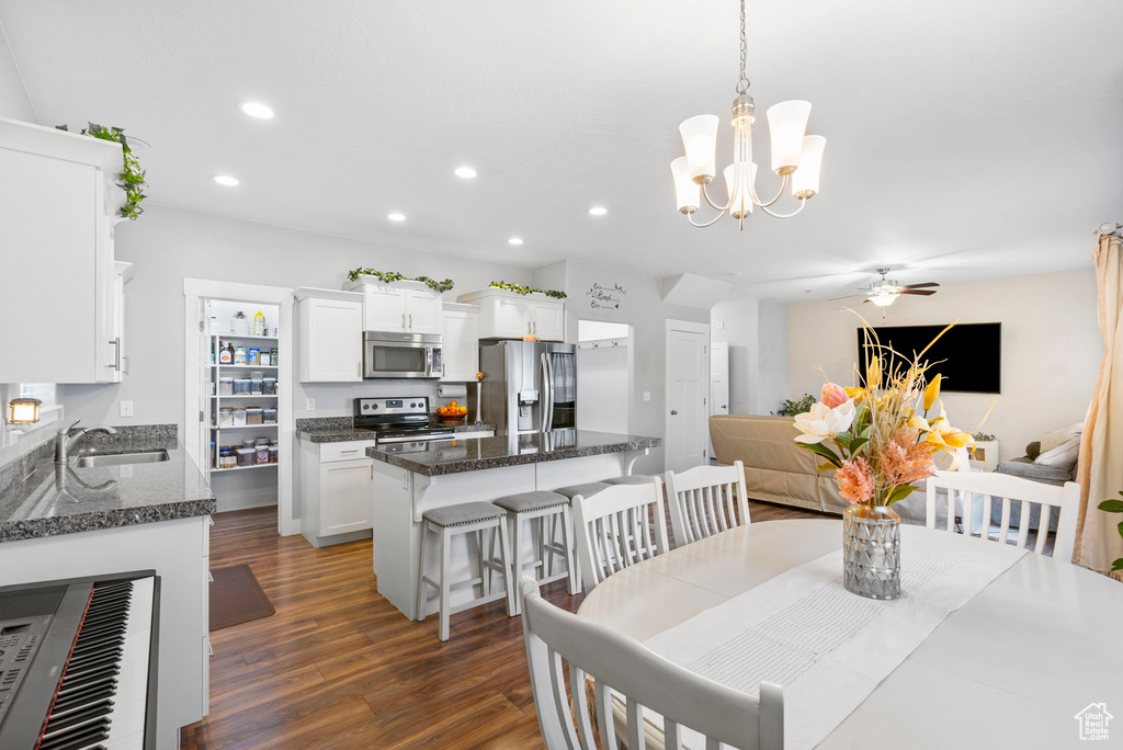 7465 N COTTAGE LN Saratoga Springs, UT 84005