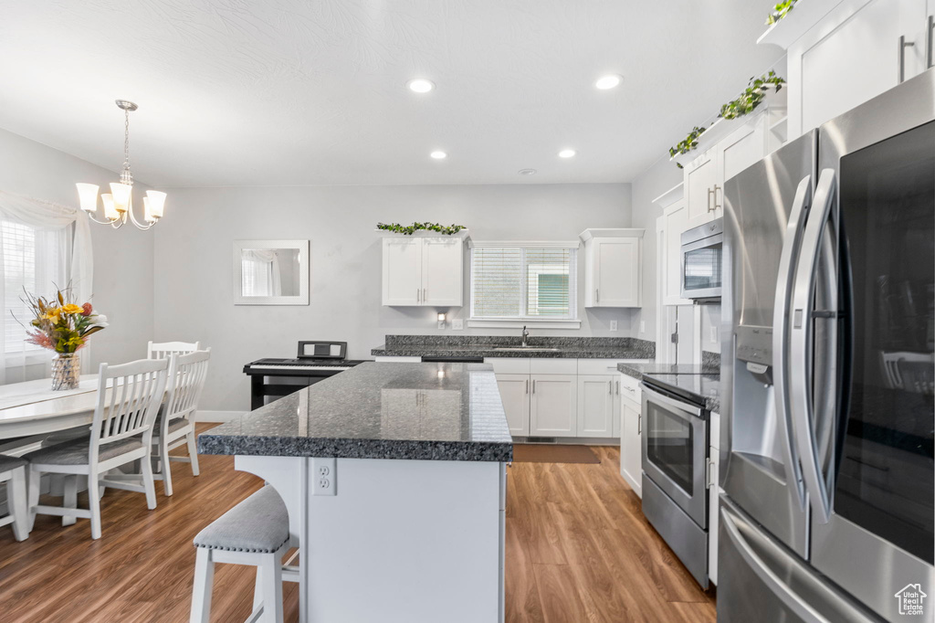 7465 N COTTAGE LN Saratoga Springs, UT 84005