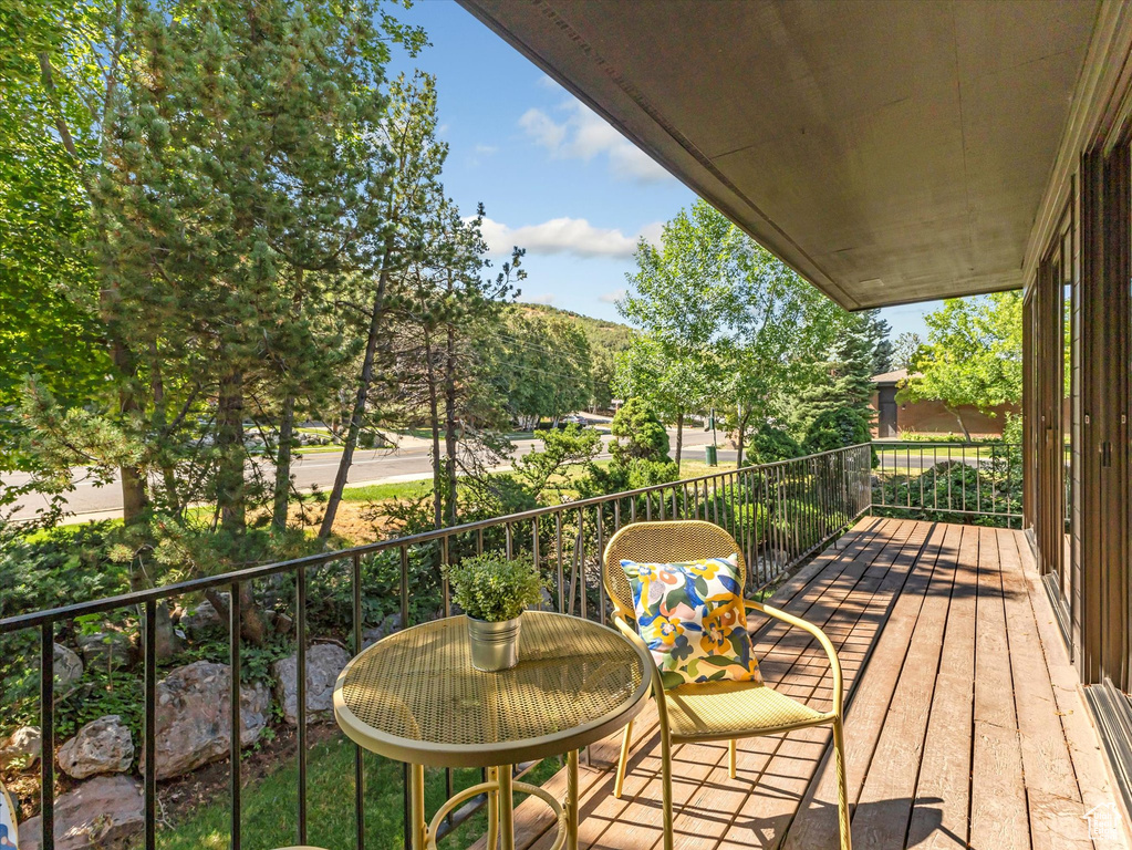 2285 S RIDGEWOOD WAY Bountiful, UT 84010