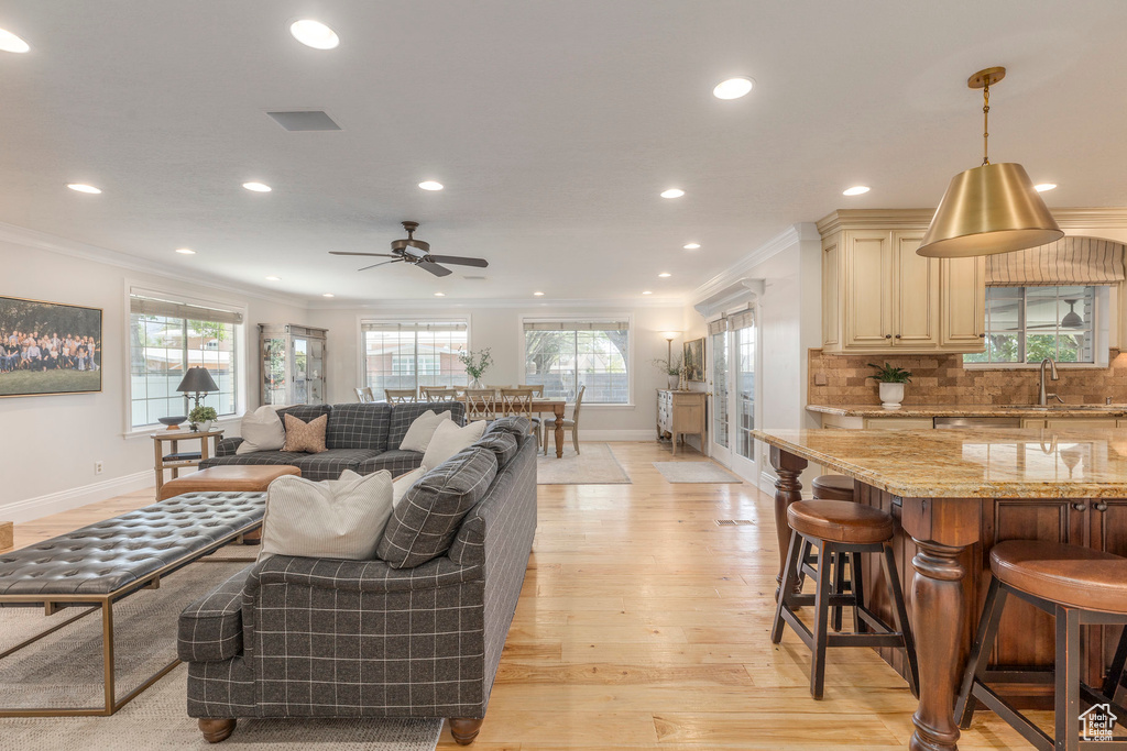 1466 E WINDERBROOK WAY Millcreek, UT 84124
