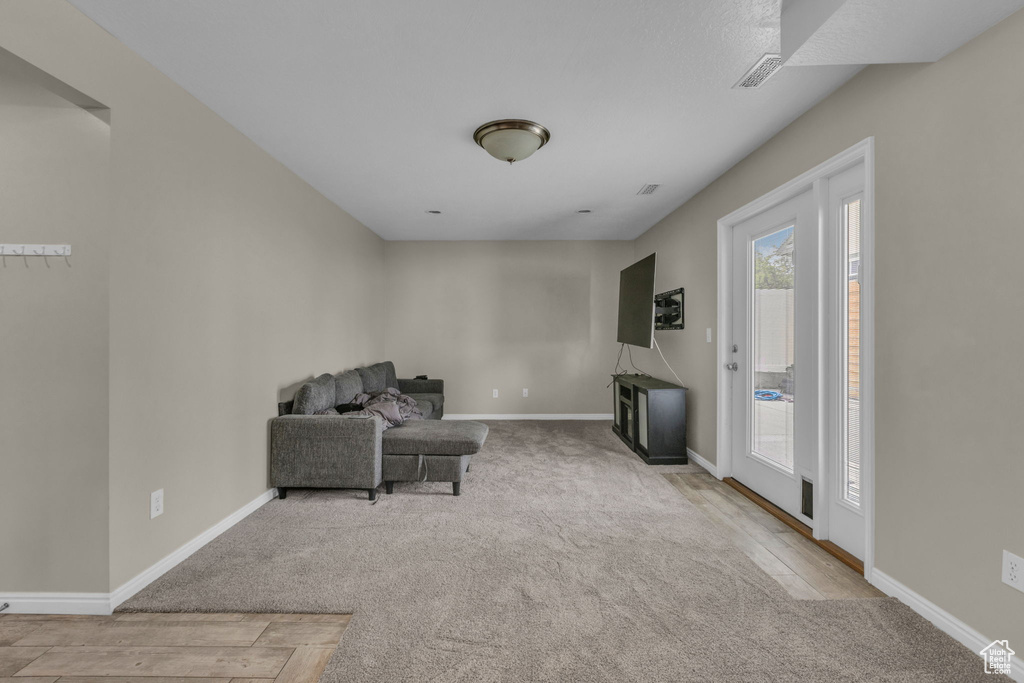 6874 S MINERAL MOUNT DR West Jordan, UT 84081