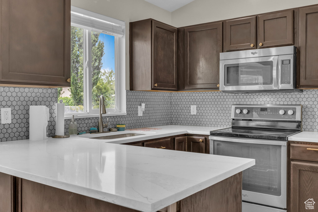 6874 S MINERAL MOUNT DR West Jordan, UT 84081
