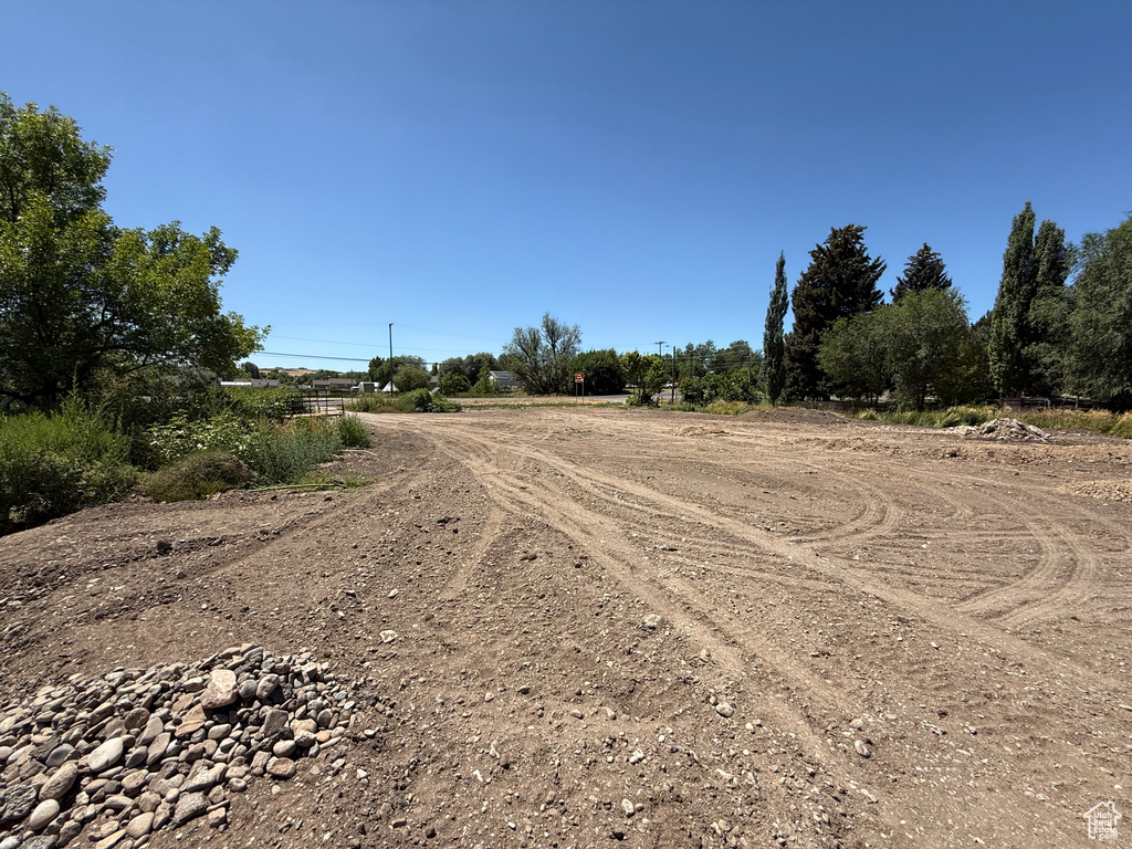 365 W MAIN ST Hyrum, UT 84319