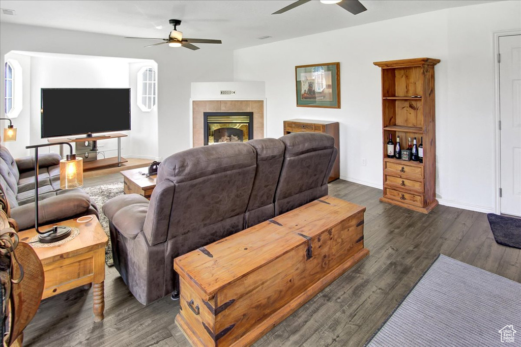 2584 W 3100 N Farr West, UT 84404