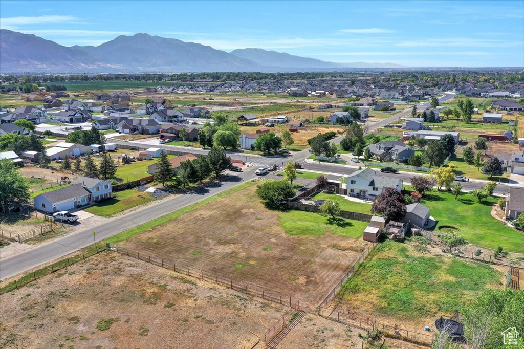 2584 W 3100 N Farr West, UT 84404