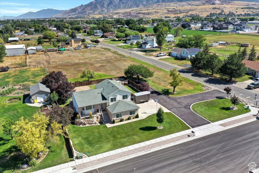 2584 W 3100 N Farr West, UT 84404