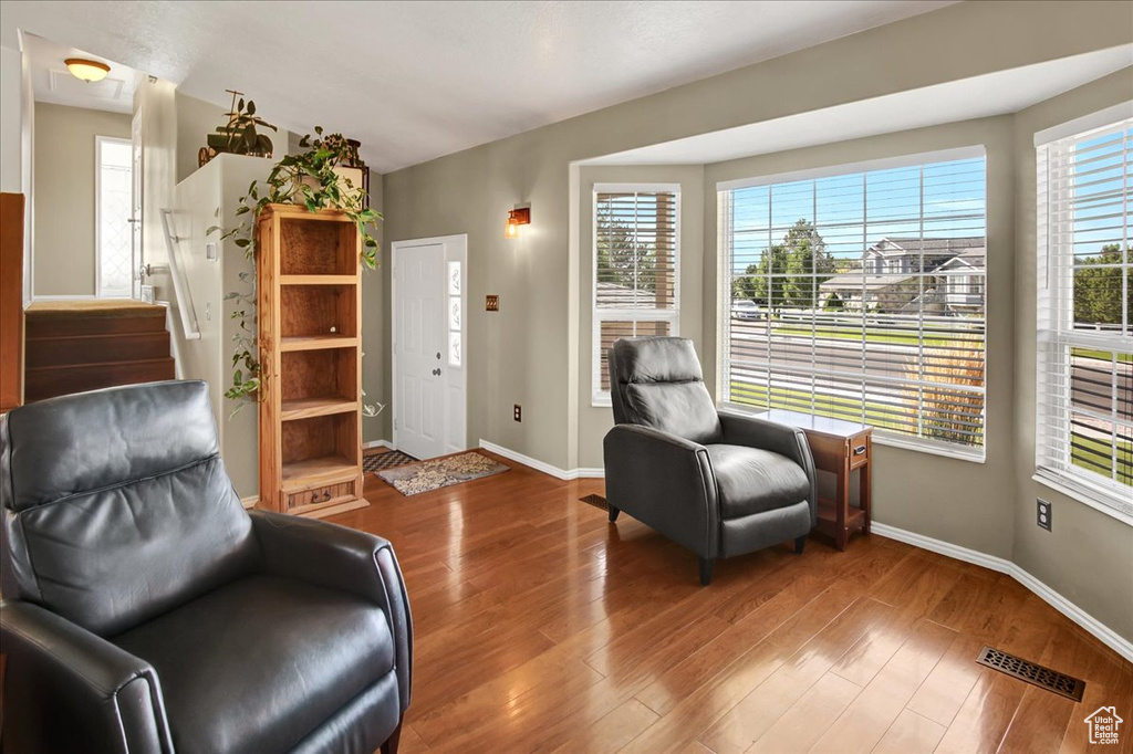 2584 W 3100 N Farr West, UT 84404
