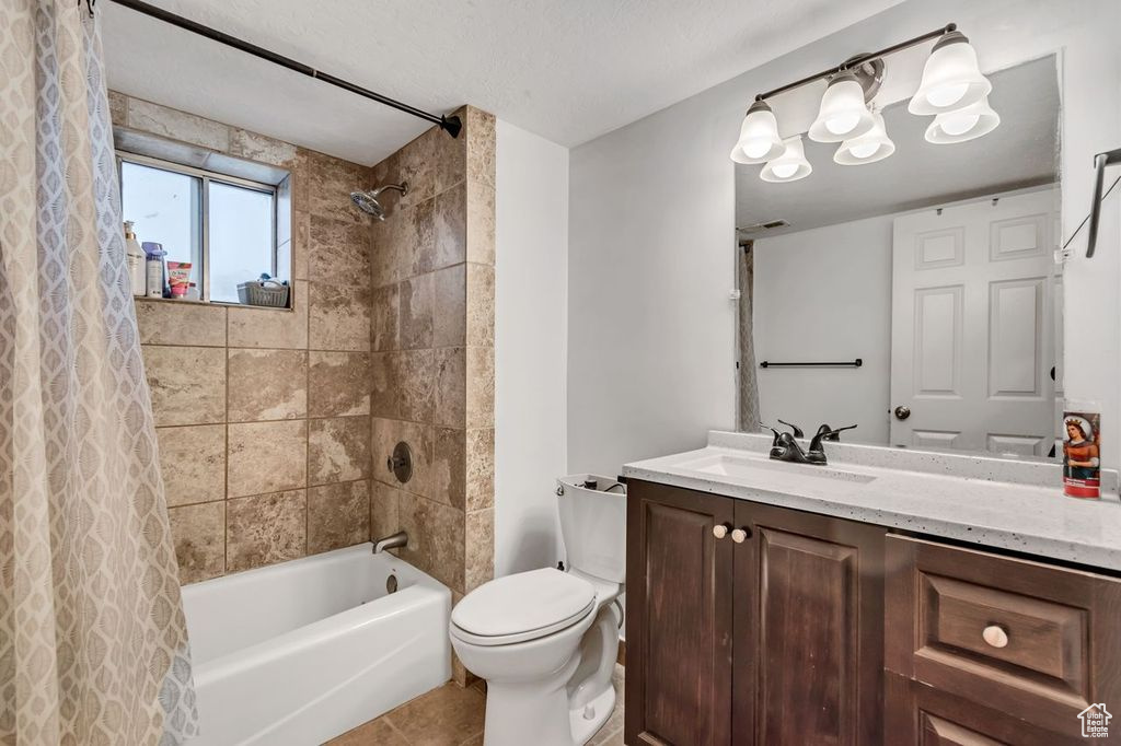 1528 E BUTTERCUP DR Sandy, UT 84092