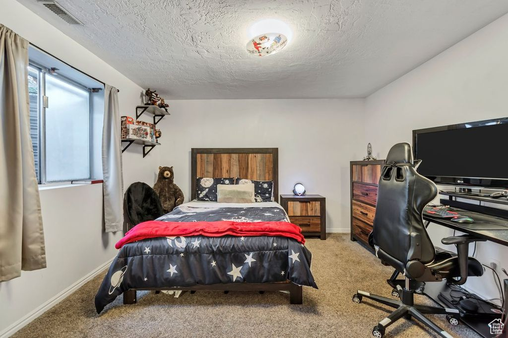 1528 E BUTTERCUP DR Sandy, UT 84092
