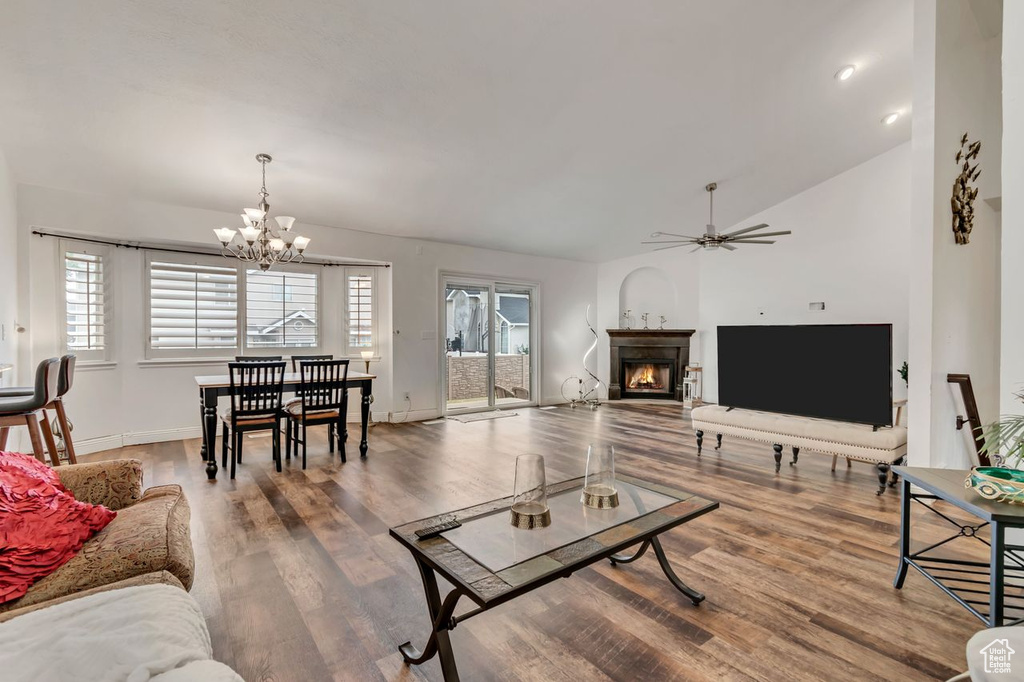 1528 E BUTTERCUP DR Sandy, UT 84092