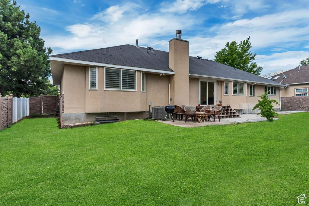 1528 E BUTTERCUP DR Sandy, UT 84092