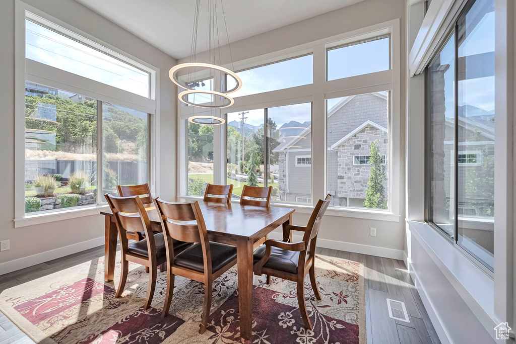 3276 E SCOTTISH DR Cottonwood Heights, UT 84093
