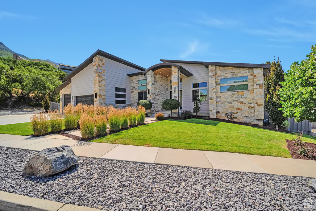 3276 E SCOTTISH DR Cottonwood Heights, UT 84093