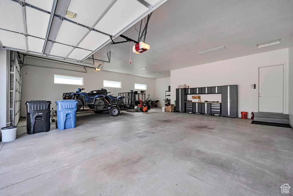 3276 E SCOTTISH DR Cottonwood Heights, UT 84093