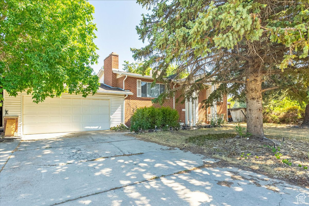 2095 E ROLLING KNOLLS WAY Cottonwood Heights, UT 84121